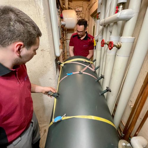 Markus Mack Heizung Sanitär aus Michelbach - Mitarbeiter bei der Arbeit-14