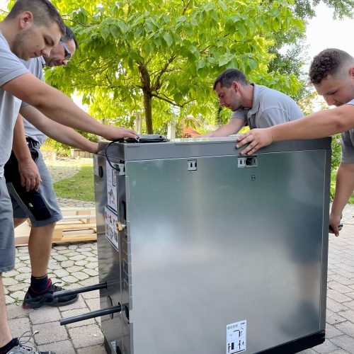 Markus Mack Heizung Sanitär aus Michelbach - Mitarbeiter bei der Arbeit-18