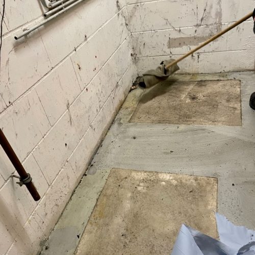 Markus Mack Heizung Sanitär aus Michelbach - Mitarbeiter bei der Arbeit-46